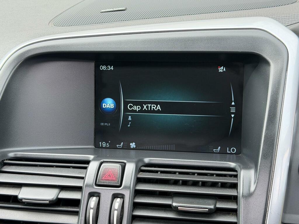 Volvo XC60 2.4 D4 R-design Nav Suv Geartronic Awd Grey #35