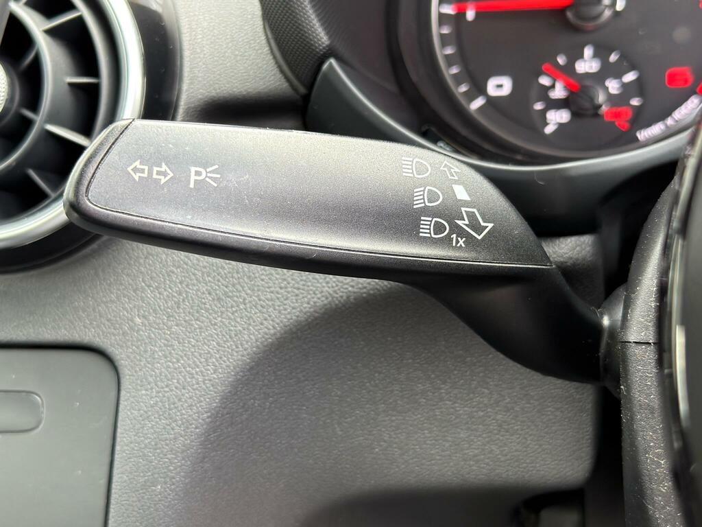 Audi A1 Tdi Sport Black #24