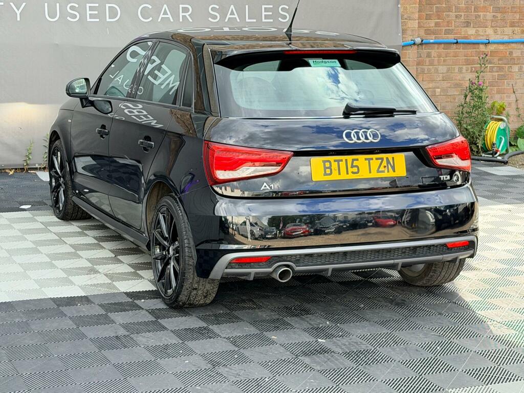 Audi A1 Tdi Sport Black #13
