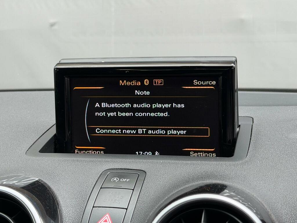 Audi A1 Tdi Sport Black #29
