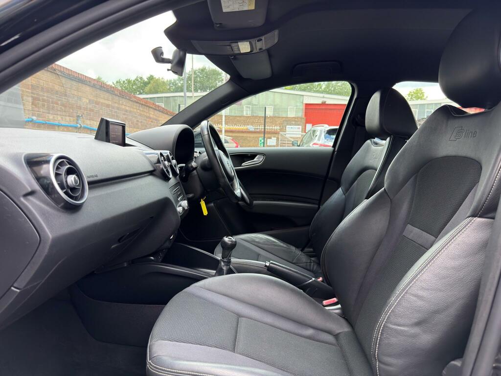 Audi A1 Tdi Sport Black #39
