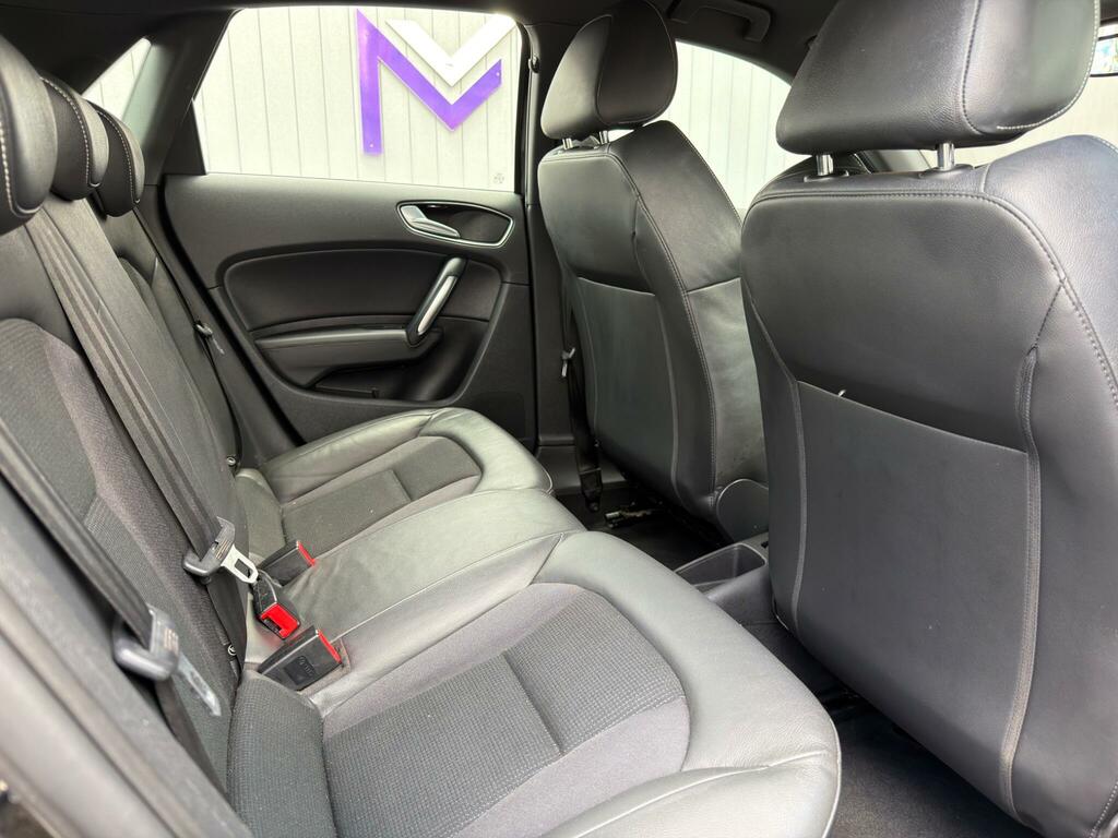 Audi A1 Tdi Sport Black #42