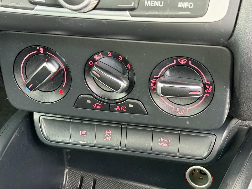 Audi A1 Tdi Sport Black #36