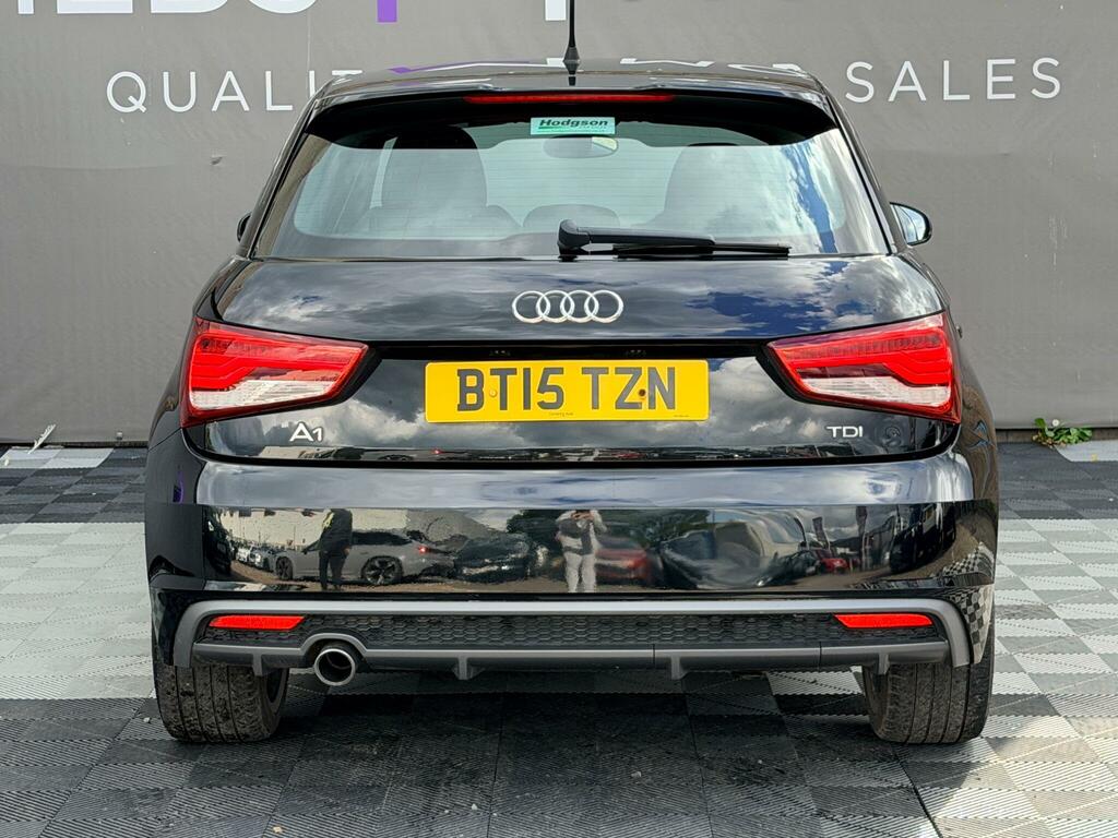 Audi A1 Tdi Sport Black #16