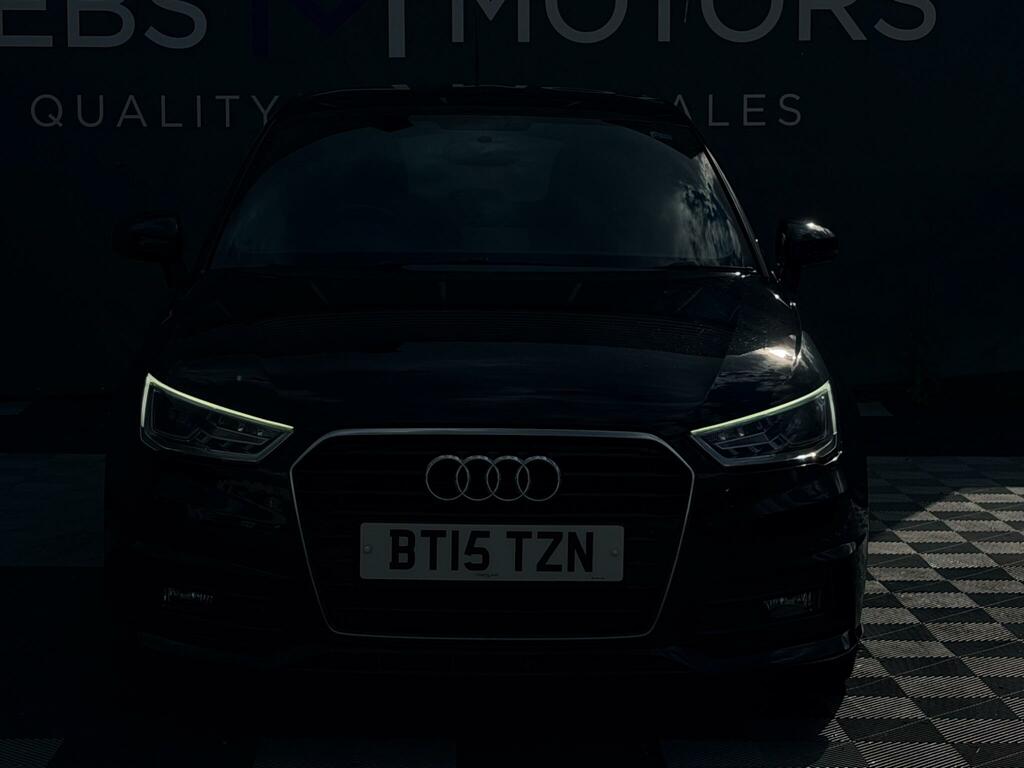 Audi A1 Tdi Sport Black #3