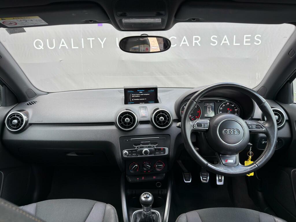 Audi A1 Tdi Sport Black #10