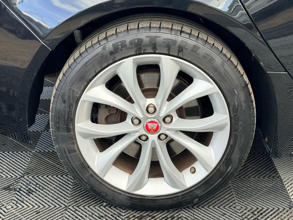 Jaguar XF R-sport Black #3