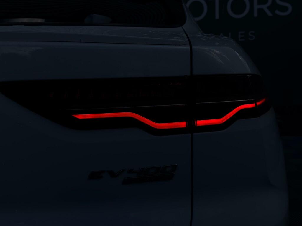 Jaguar I-Pace Se White #6