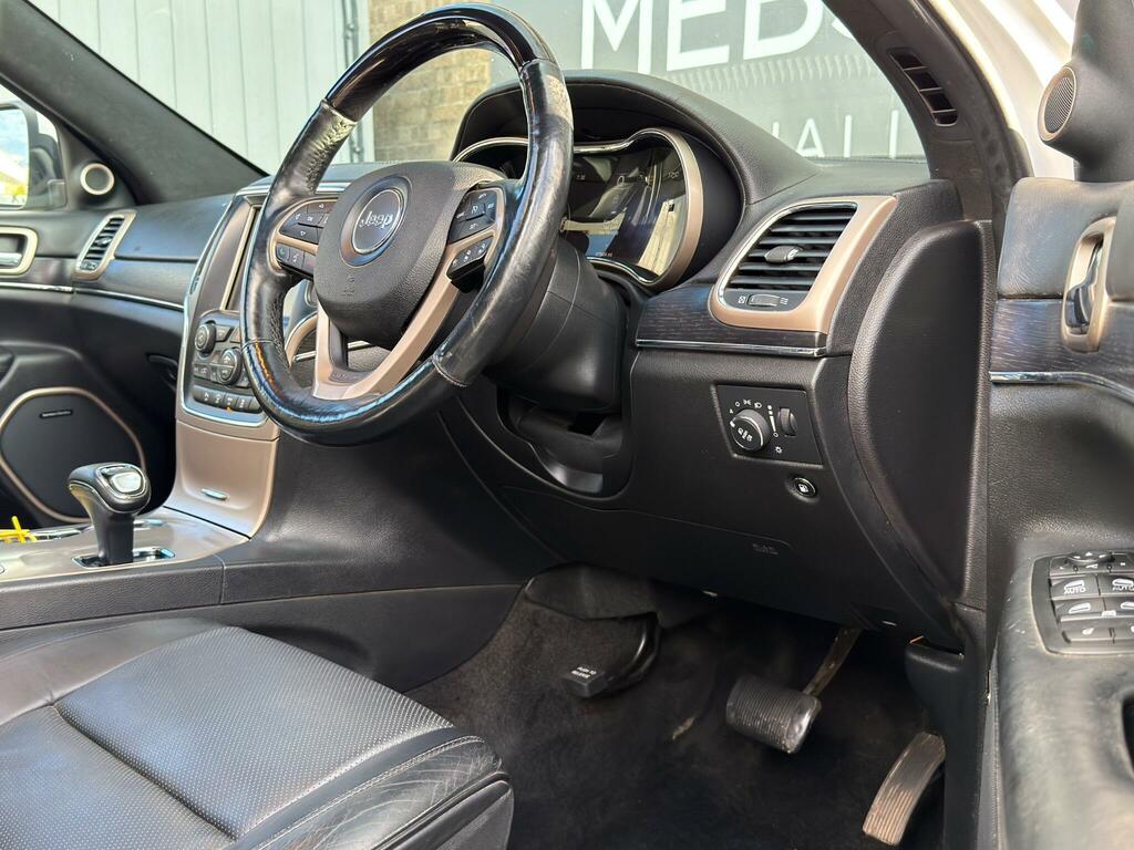 Jeep Grand Cherokee Summit Crd Red #10
