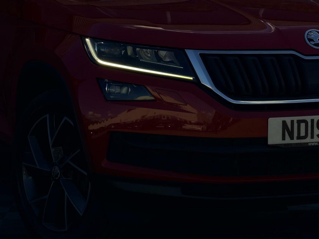 Skoda Kodiaq 1.5 Tsi Act Edition Euro 6 Ss 7 Seat ND19LPL Red #4