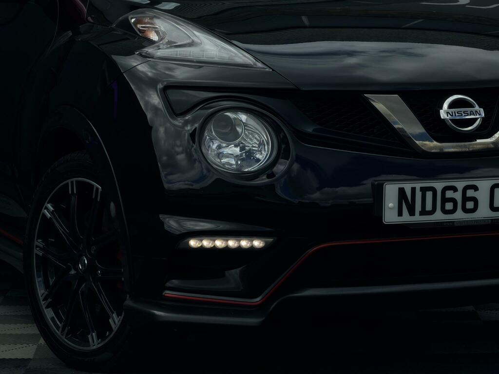 Nissan Juke  Red #4