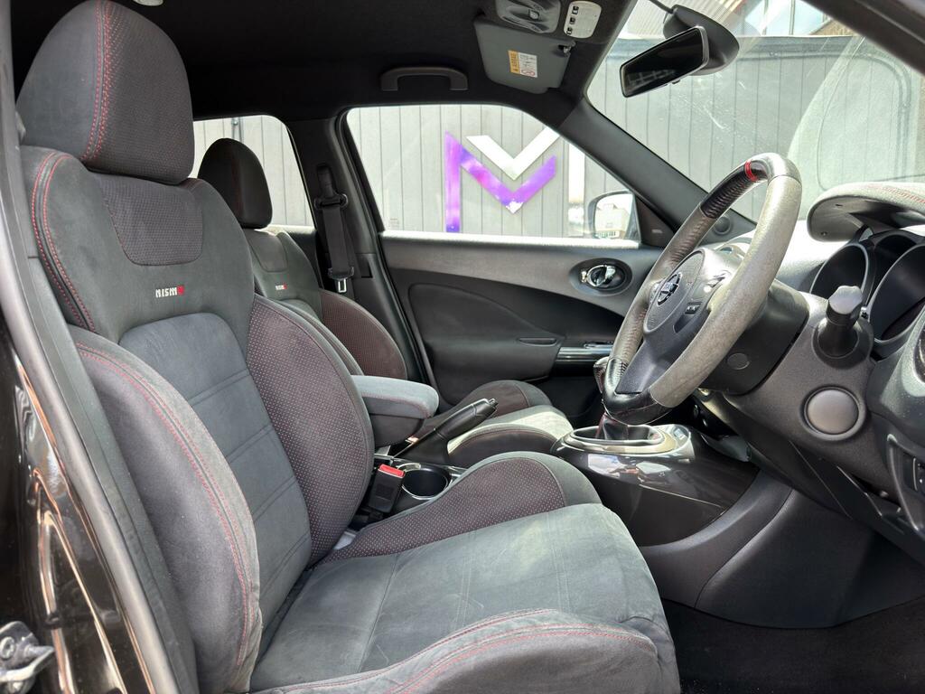 Nissan Juke  Red #22