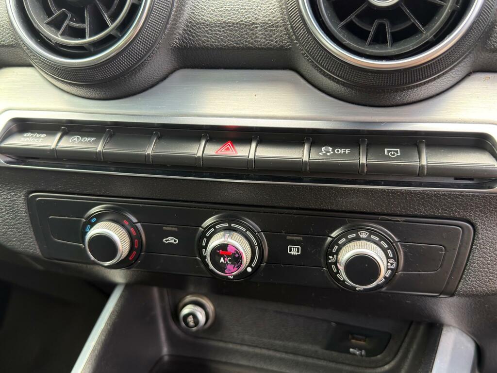 Audi Q2 Tfsi S Line Grey #39