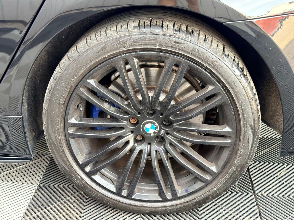 BMW 5 Series M Sport Black #6