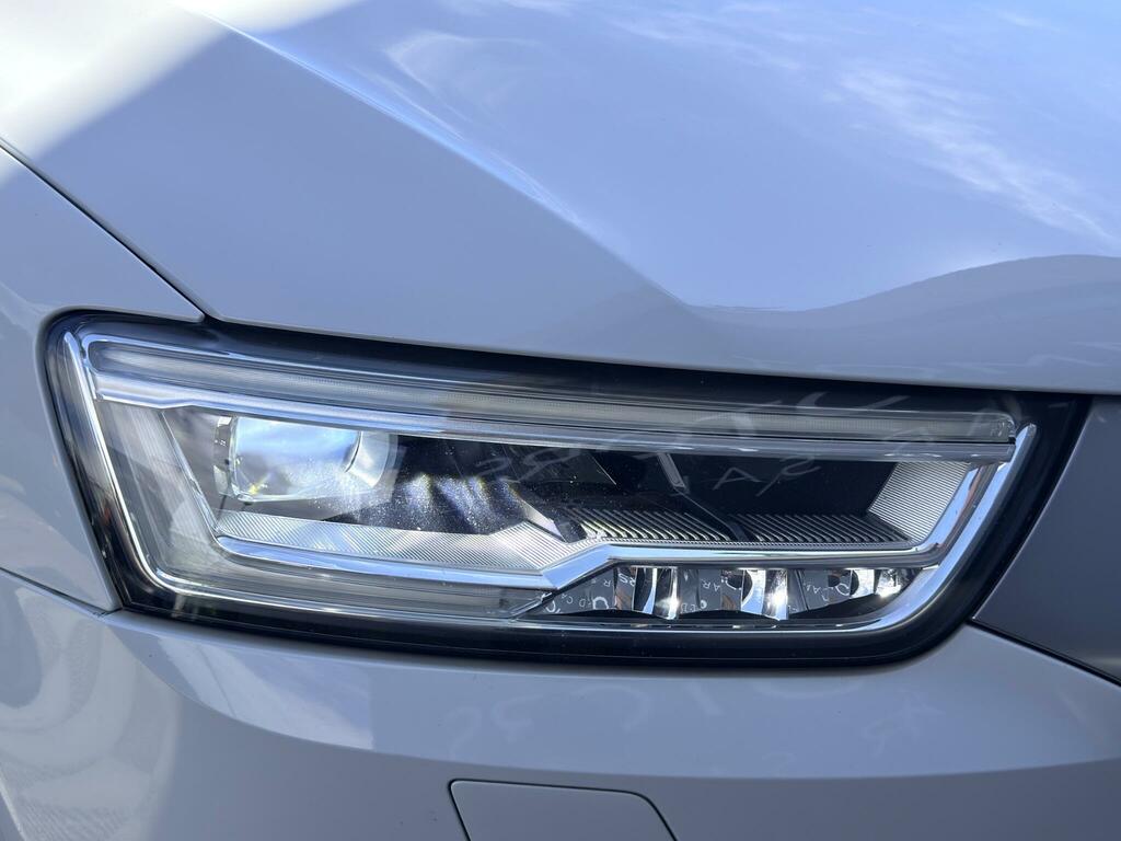 Audi Q3 Suv 2.0 Tdi S Line Euro 6 Ss 201515 White #9