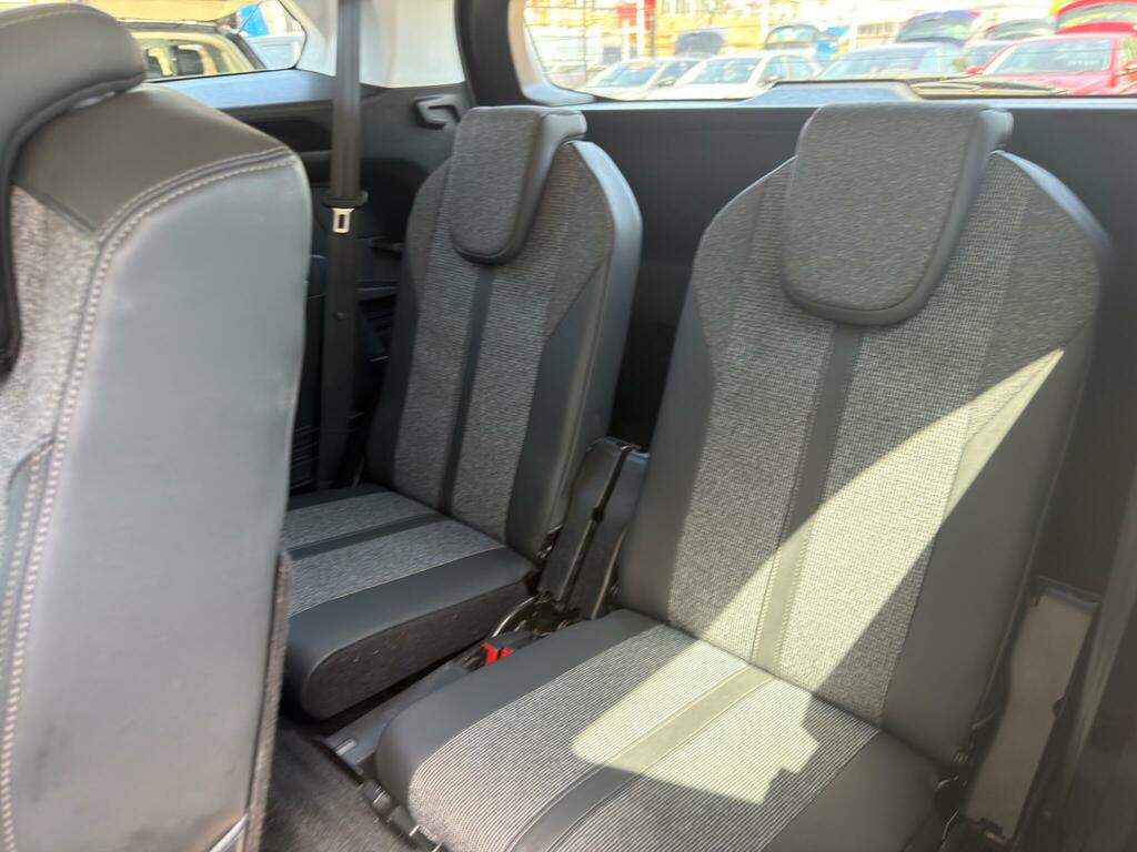 Peugeot 5008 Suv Green #42