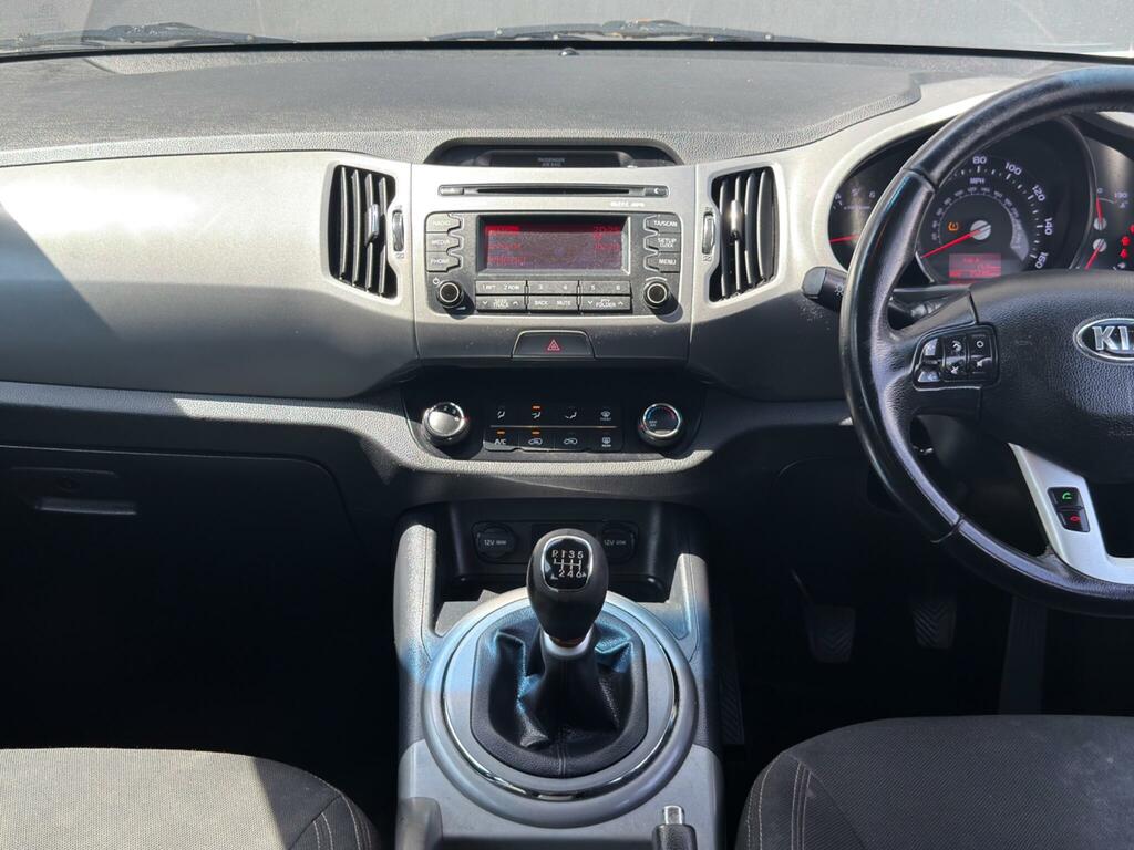Kia Sportage 1.6 2 Isg 133 Bhp White #29