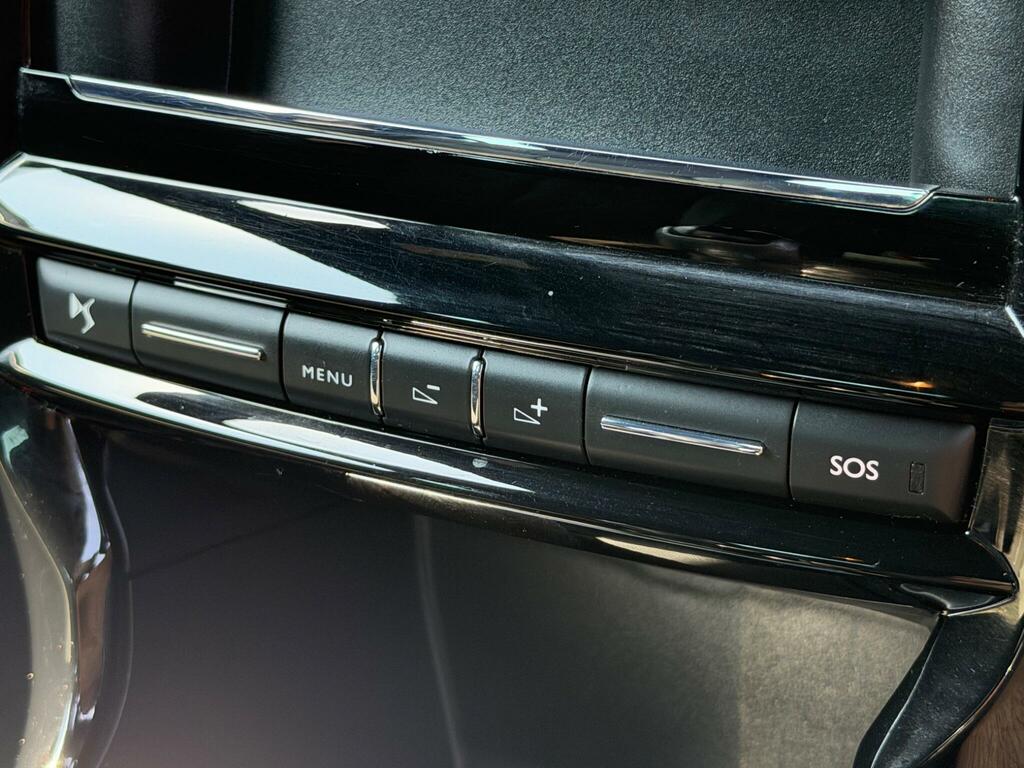 DS DS 3 1.2 Puretech Ines De La Fressange Euro 6 Ss White #34