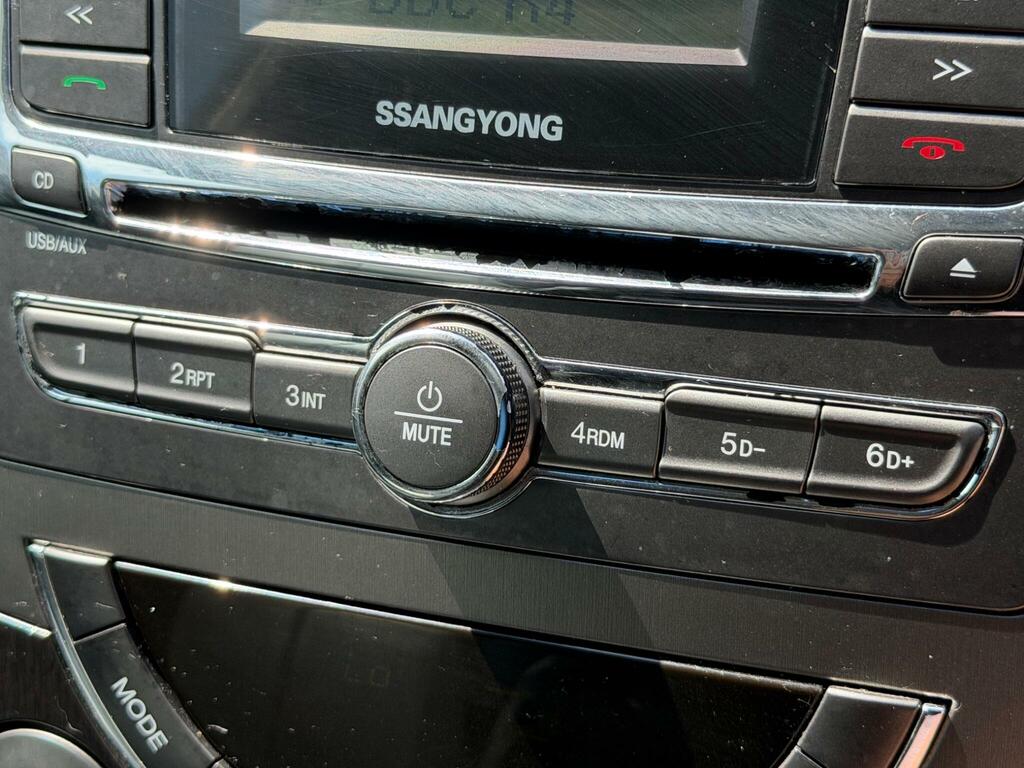 SsangYong Rexton 4X4 2.0 E-xdi Ex T-tronic 4Wd 201414 Black #33