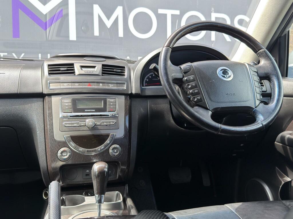 SsangYong Rexton 4X4 2.0 E-xdi Ex T-tronic 4Wd 201414 Black #37