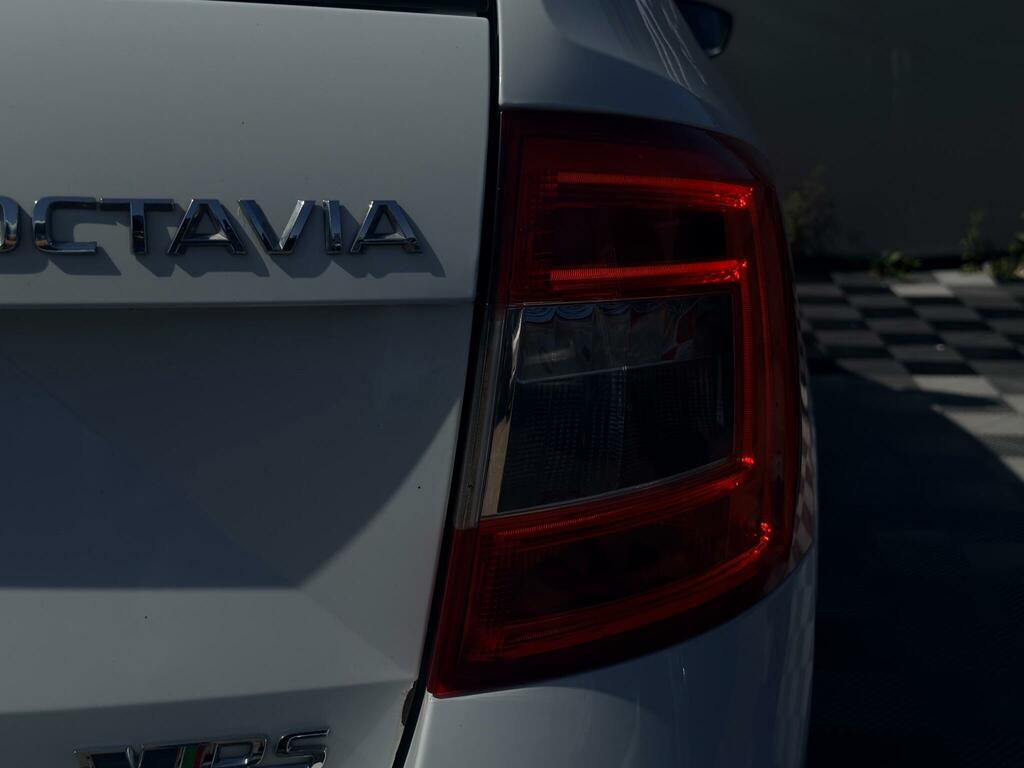 Skoda Octavia Vrs White #6