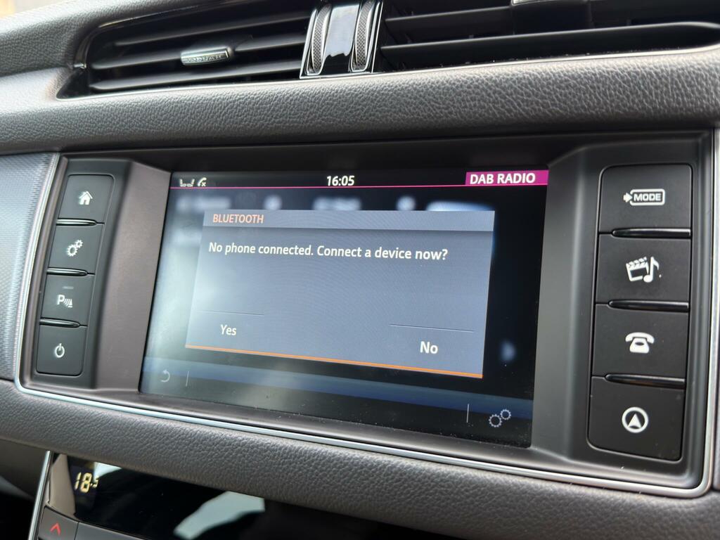 Jaguar XF 2.0D 180 R-sport Grey #36