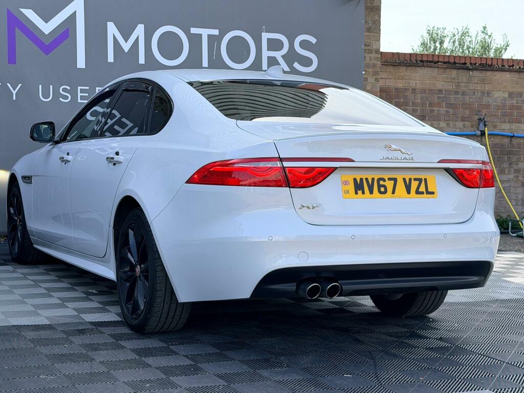 Jaguar XF 2.0D 180 R-sport Grey #17