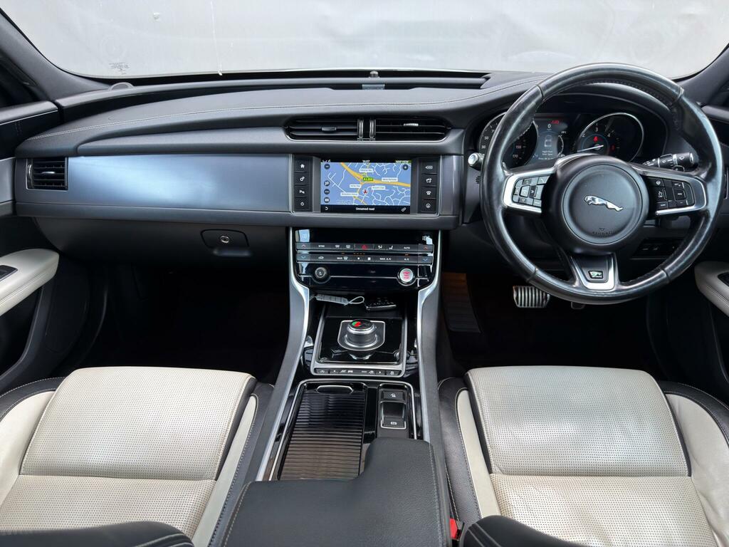 Jaguar XF 2.0D 180 R-sport Grey #12