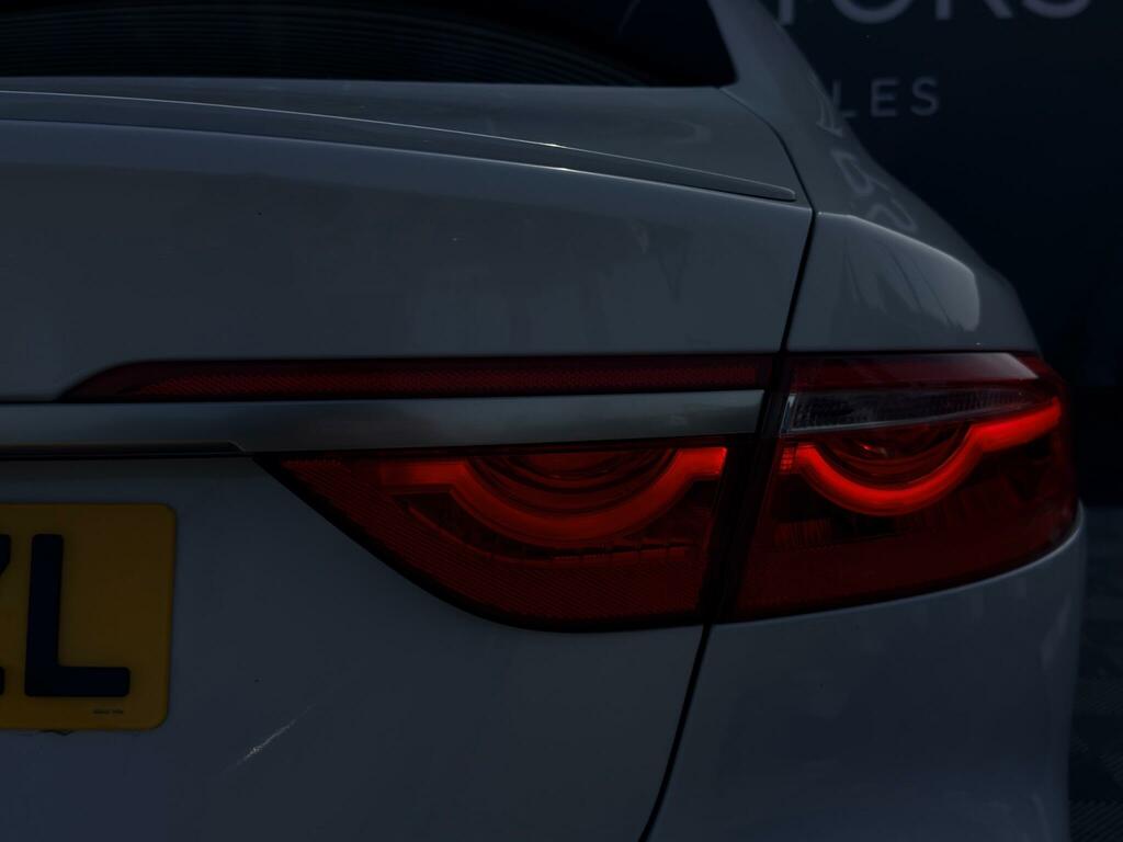 Jaguar XF R-sport White #6