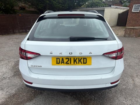 Skoda Superb 2021 21 S White #6