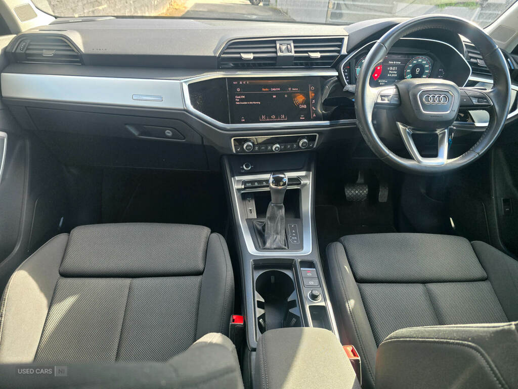 Audi Q3 35 Tdi Sport S Tronic KR19NYU Black #5