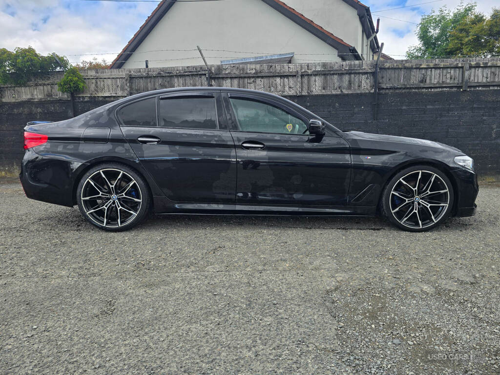 BMW 5 Series 520D M Sport T500NAL Black #2