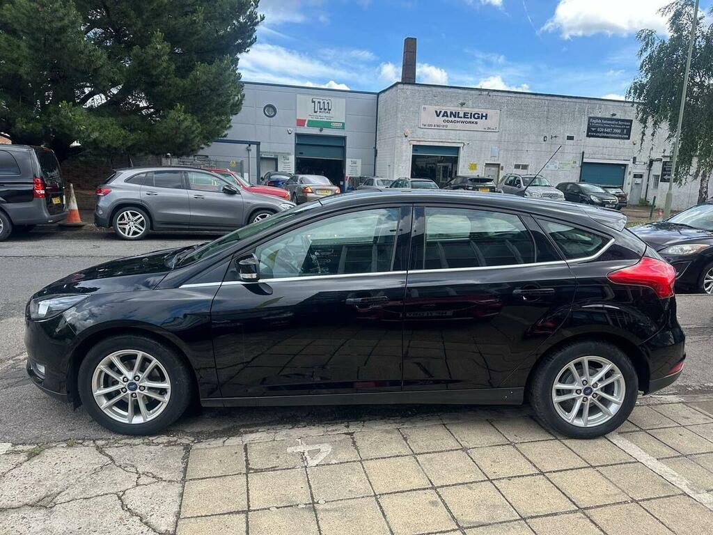 Ford Focus Hatchback 1.0T Ecoboost Zetec Euro 6 Ss 20 BP66OPC Black #4