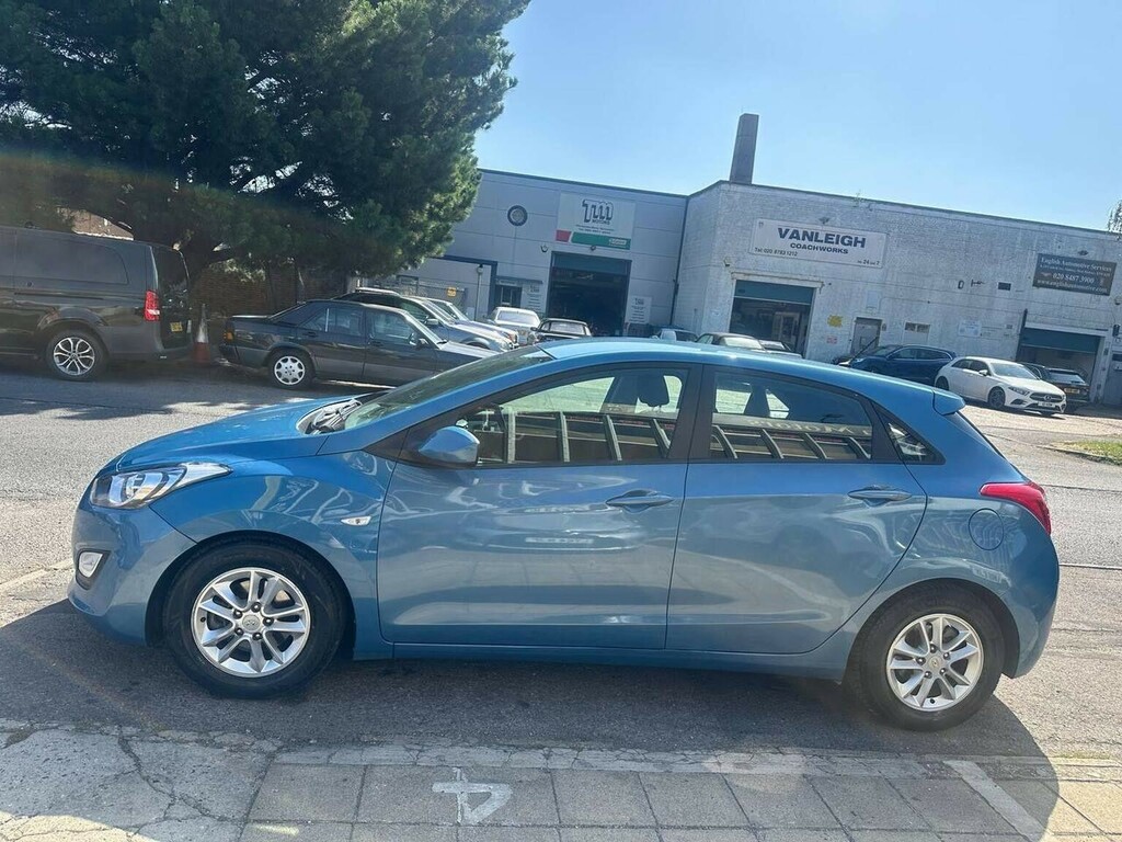 Hyundai I30 Hatchback 1.6 Active Euro 5 201313 Blue #6