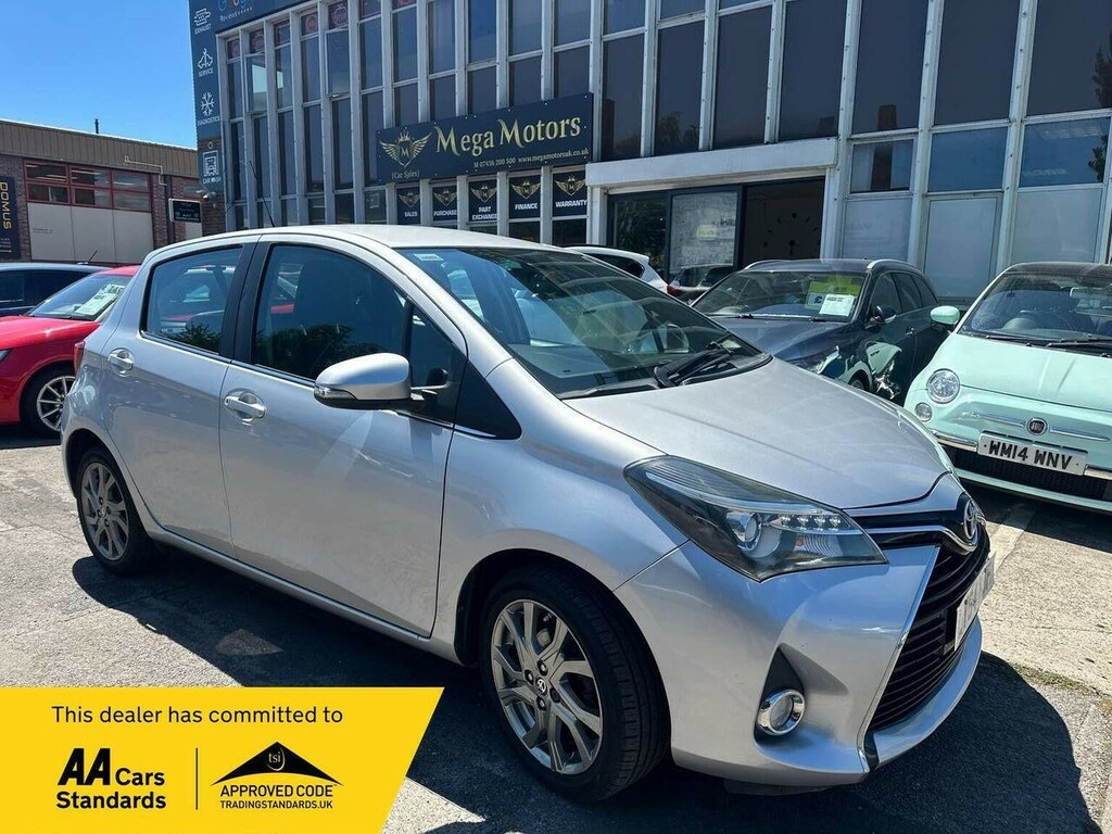 Toyota Yaris Hatchback 1.33 Dual Vvt-i Excel Euro 5 Euro 5 LY64NJF Silver