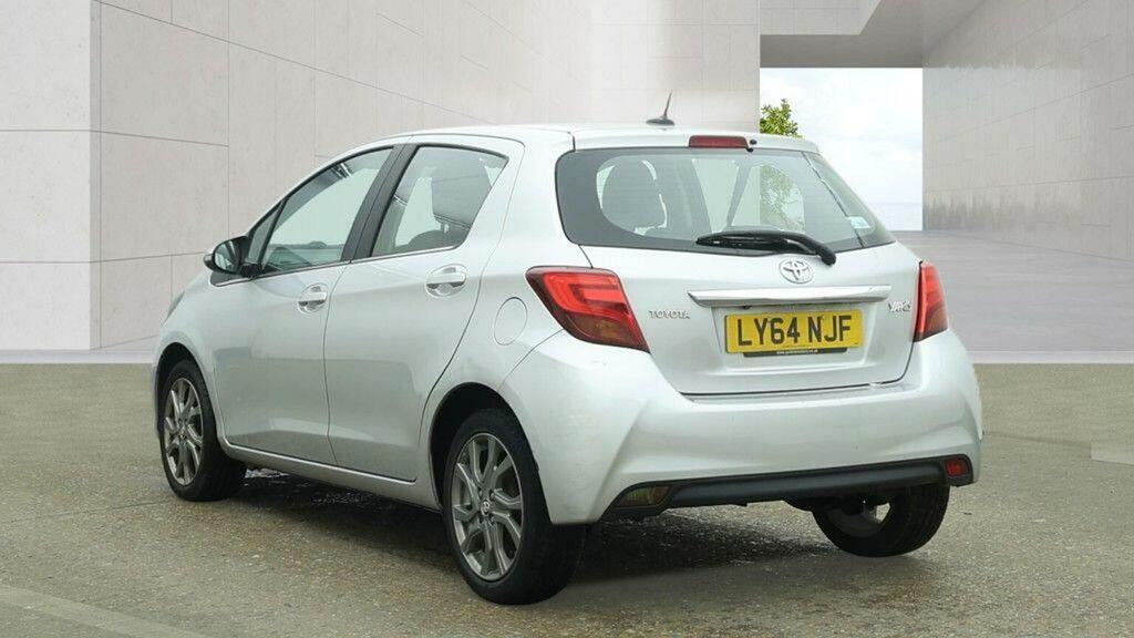 Toyota Yaris 1.33 Dual Vvt-i Excel Euro 5 Euro 5 Silver #4