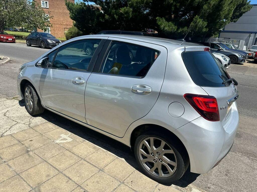 Toyota Yaris Hatchback 1.33 Dual Vvt-i Excel Euro 5 Euro 5 LY64NJF Silver #6
