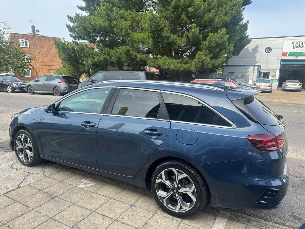 Kia Ceed Estate 1.5 T-gdi 3 Sportswagon Dct Euro 6 Ss AA06COM Blue #6