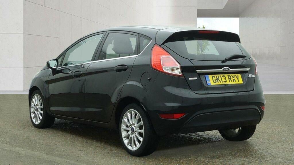Ford Fiesta 1.5L Style Silver #9