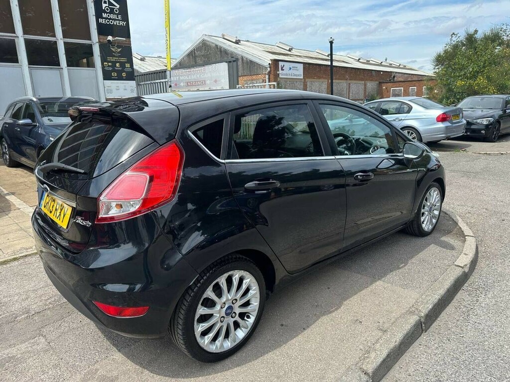 Ford Fiesta Hatchback 1.0T Ecoboost Titanium X Euro 5 Ss GK13RXY Black #4