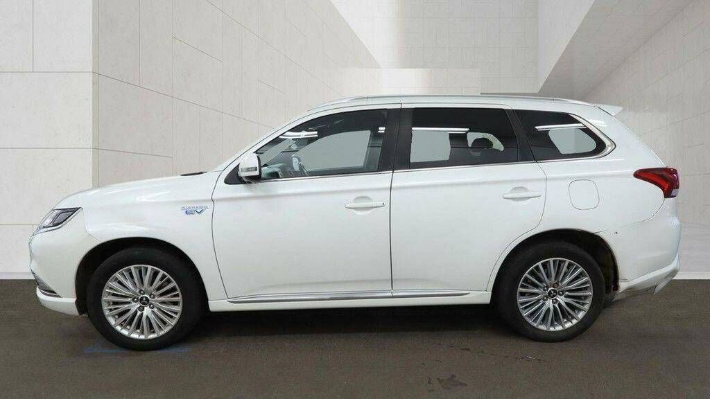 Mitsubishi Outlander 2.0 Phev 4H Black #8
