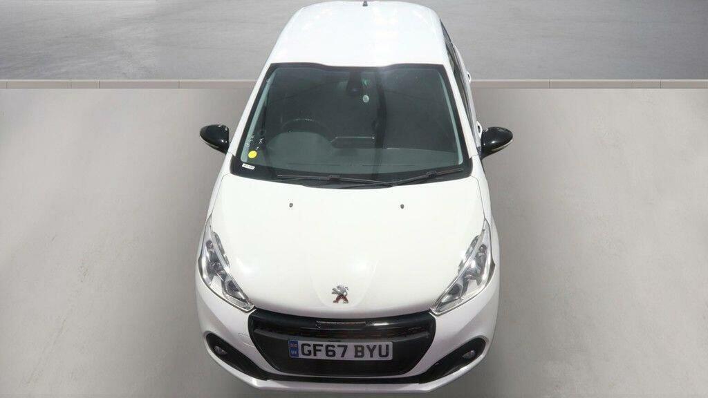 Peugeot 208 Puretech Active Black #7