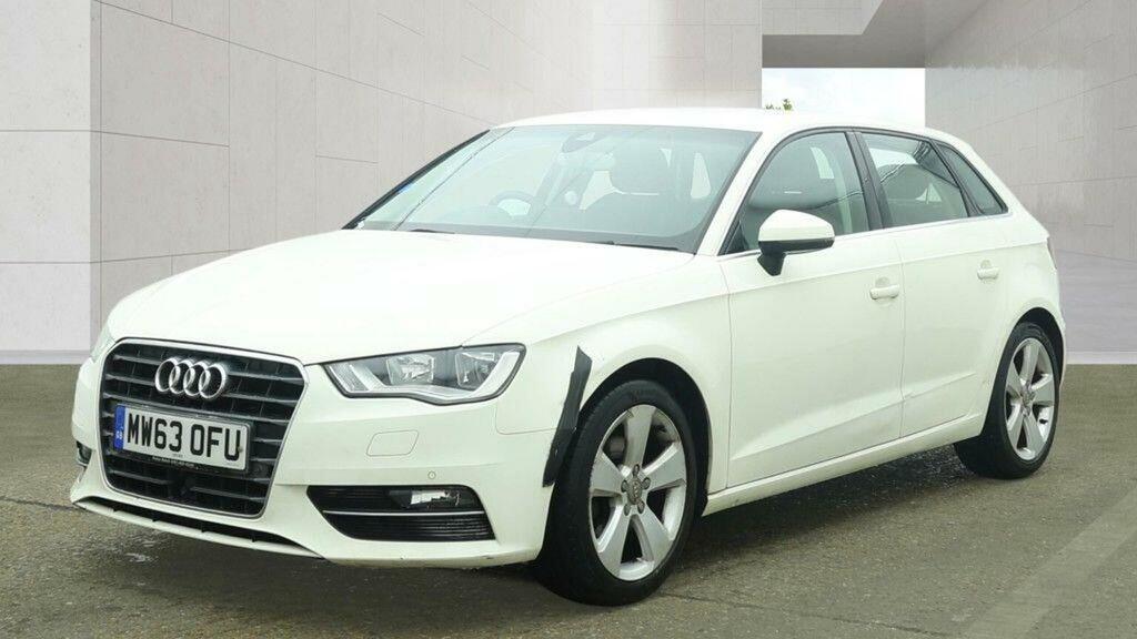Audi A3 Hatchback 1.4 Tfsi Cod Sport Sportback S Tronic Eu MW63OFU White #2
