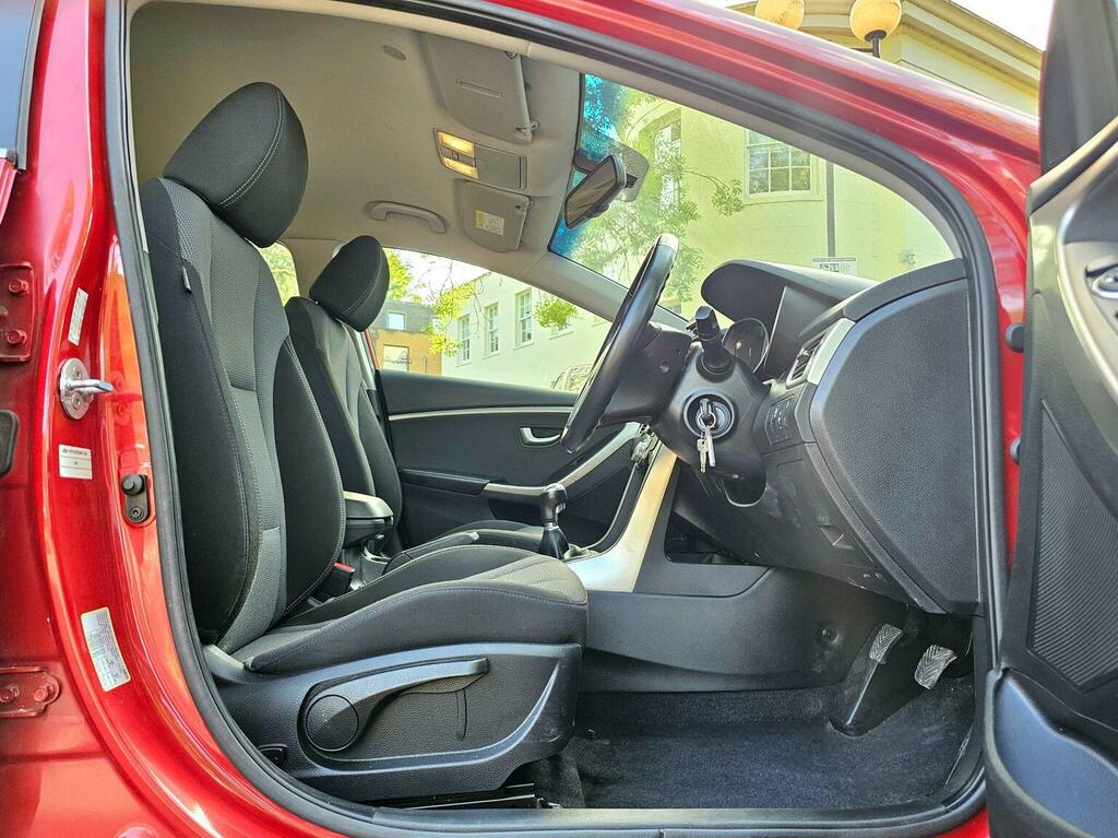 Hyundai I30 1.4 Blue Drive Se Nav Euro 6 Ss 201616 Red #6