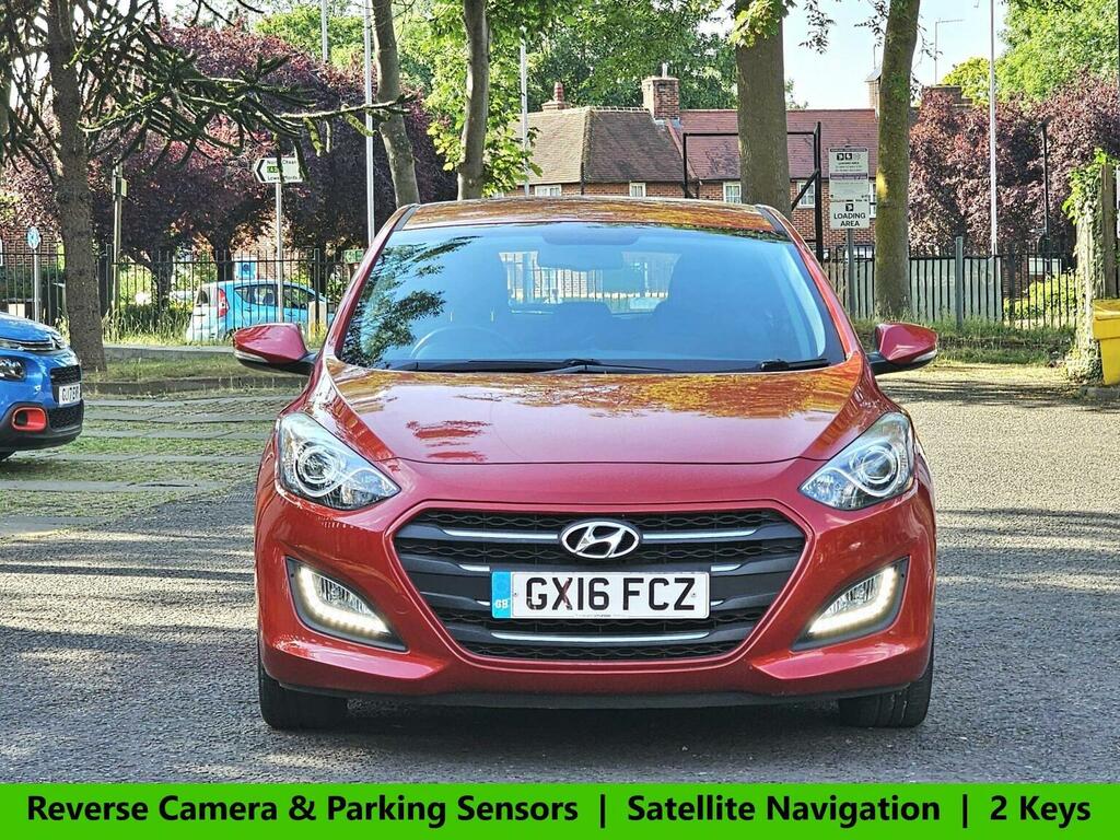 Hyundai I30 1.4 Blue Drive Se Nav Euro 6 Ss 201616 Red #2