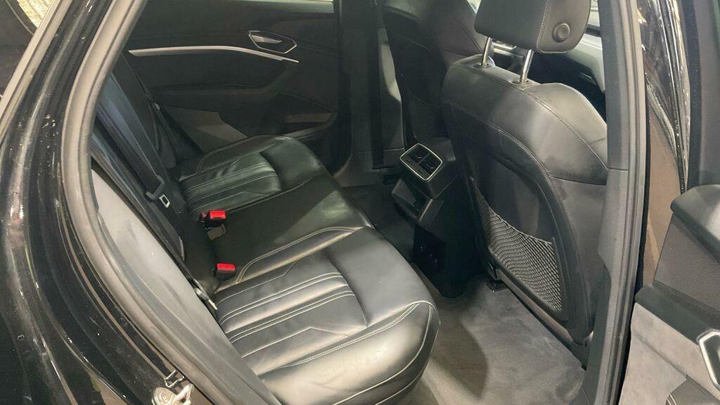 Audi E-tron 55 S Line Quattro 95Kwh 11Kw Charger 2 Black #4