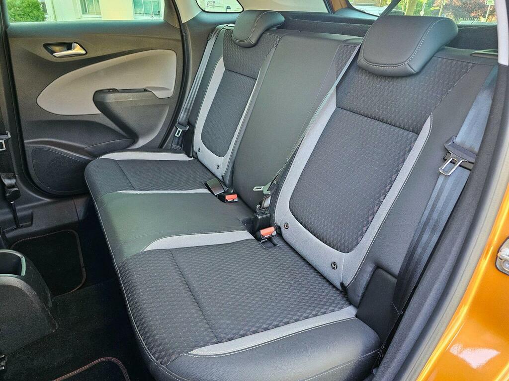 Vauxhall Crossland X Hatchback White #50