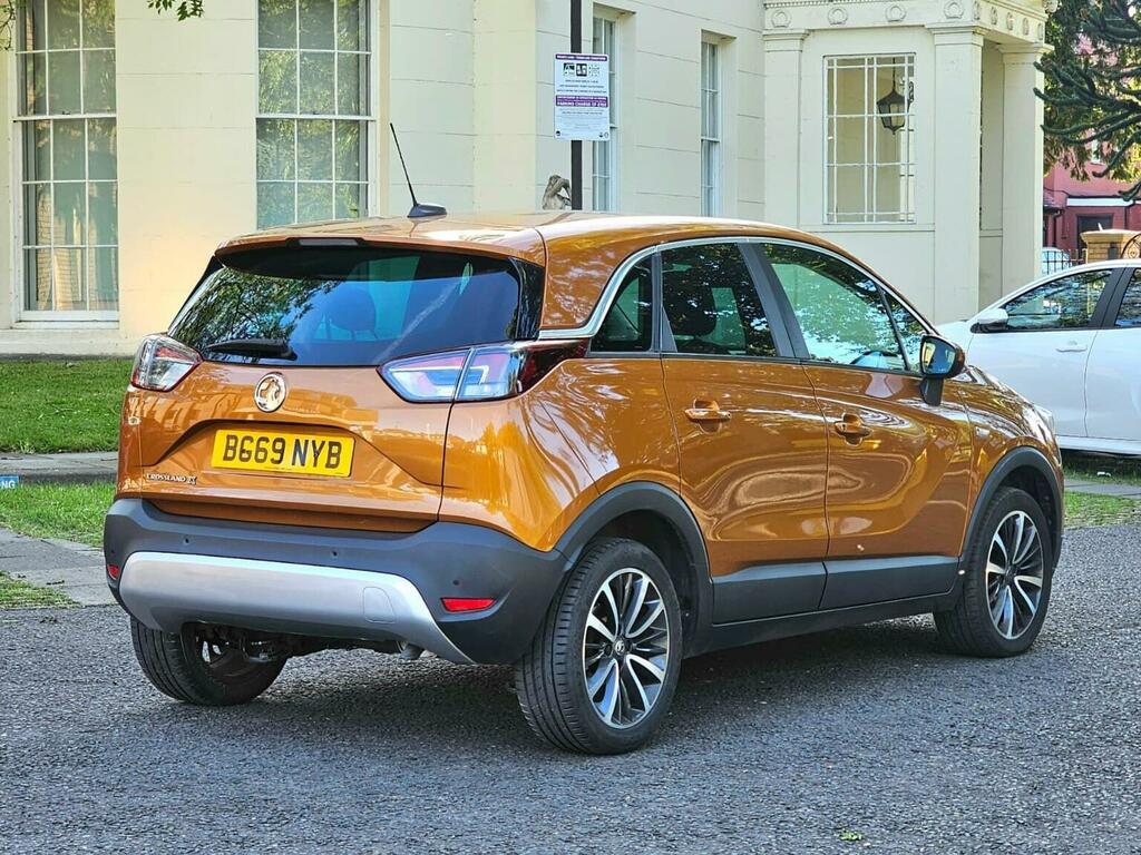 Vauxhall Crossland X Hatchback White #55