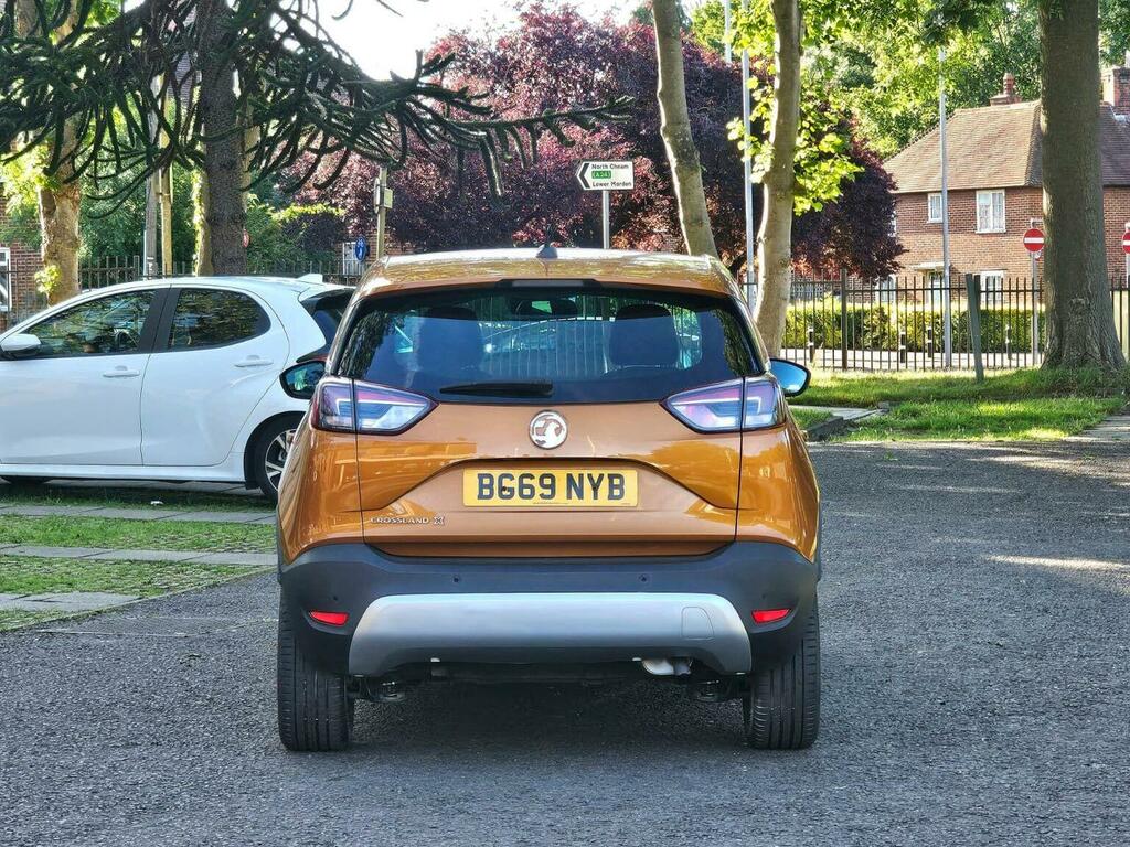 Vauxhall Crossland X Hatchback White #54