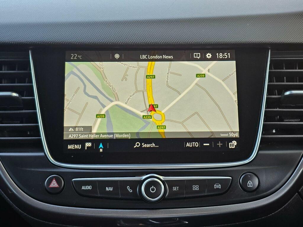 Vauxhall Crossland X Hatchback White #26